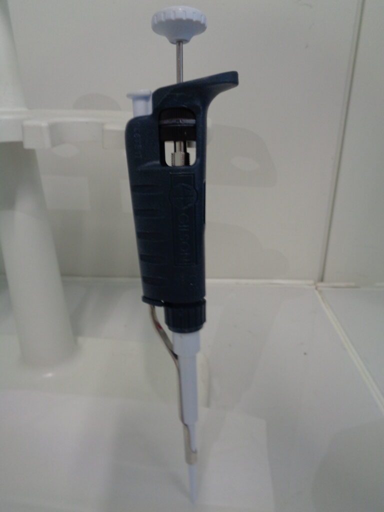 Gilson Micropipette manuelle monocanal P100N Occasion LabEquipement