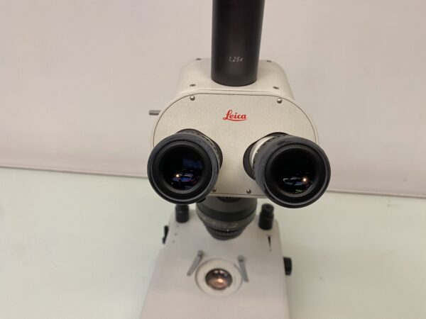 Microscope LEICA Occasion – Image 3