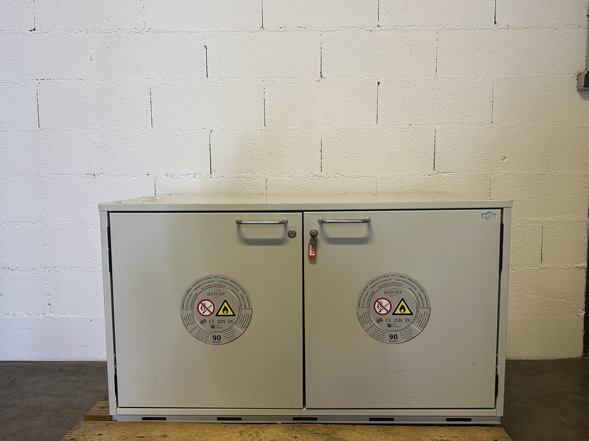 Armoire de sécurité pour produits inflammables ASECOS Occasion