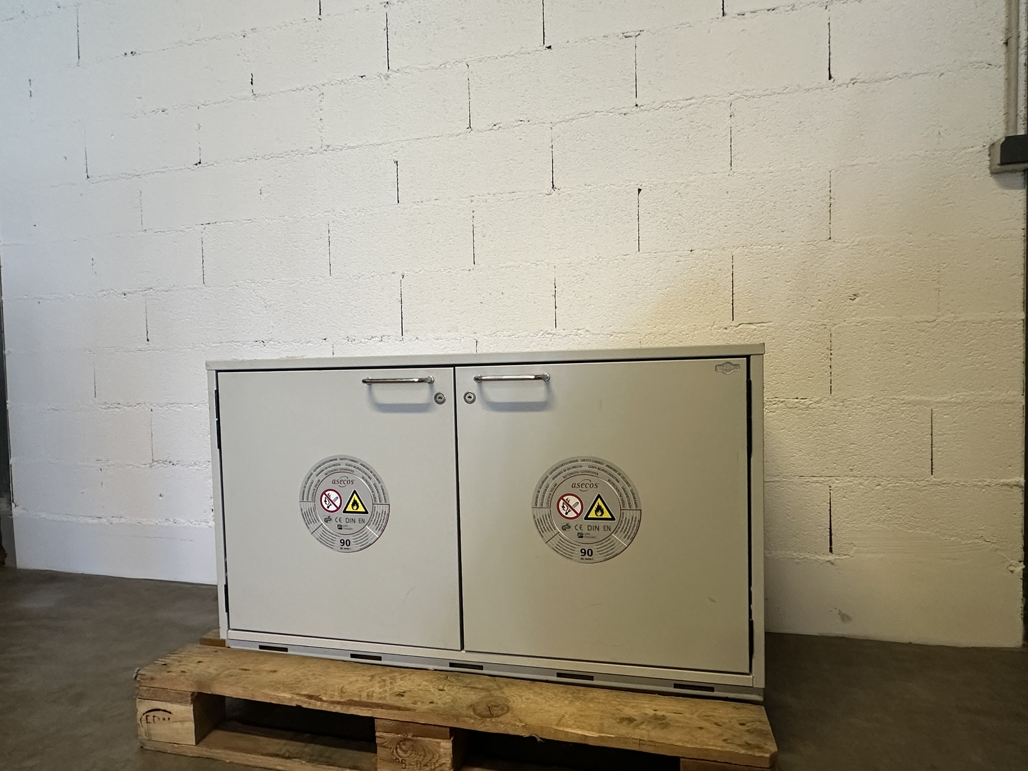 Armoire de sécurité pour produits inflammables ASECOS Occasion – Image 8