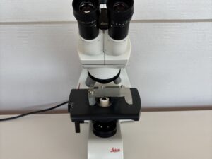 Microscope LEICA DM 750 RH4S Occasion