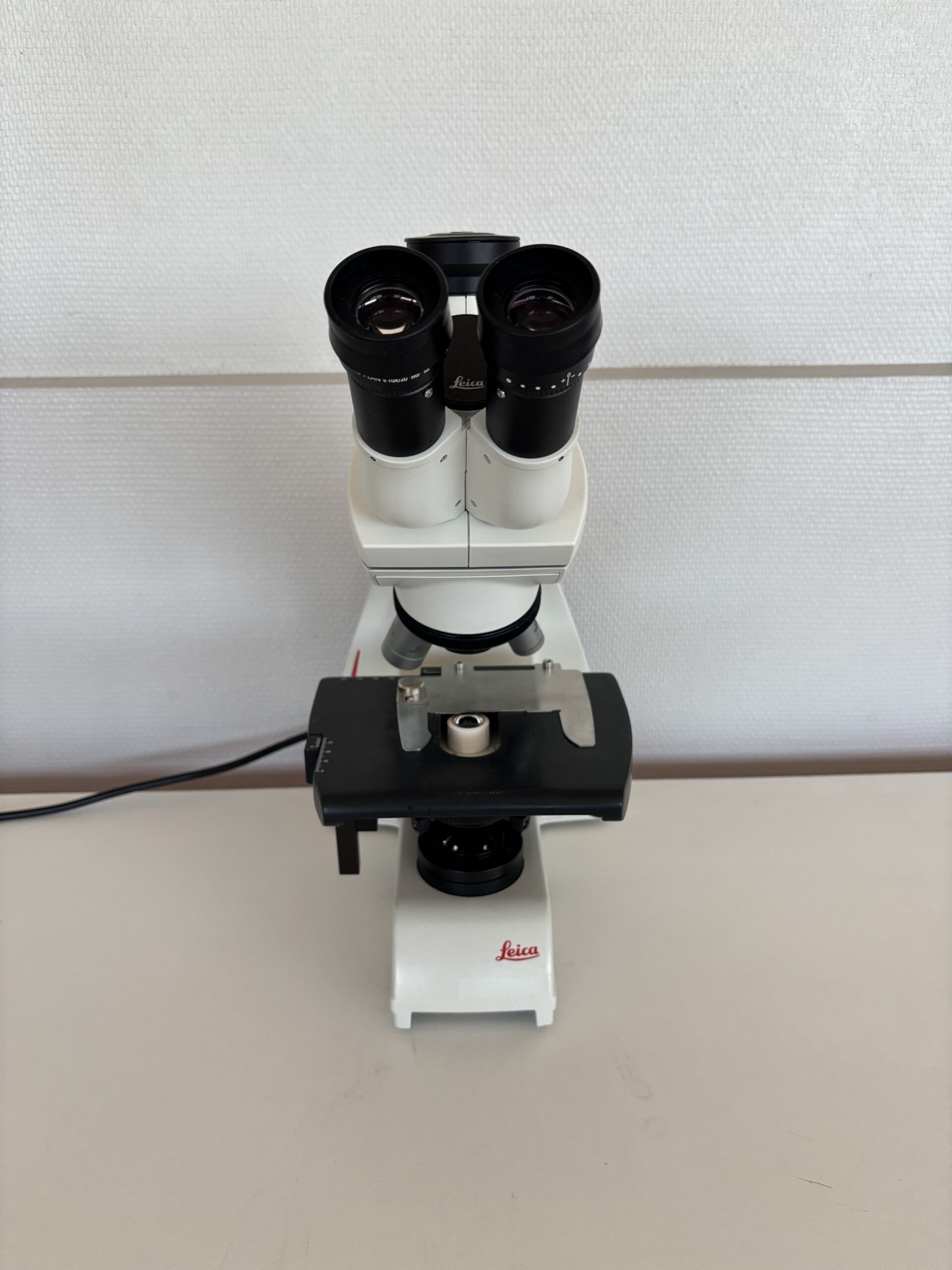 Microscope LEICA DM 750 RH4S Occasion